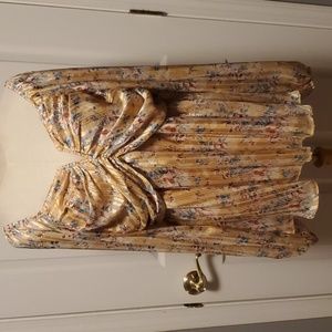 Mittoshop Ruched Front Floral Blouse